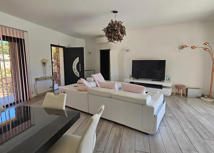 Luxueuse Avec Piscine Privee Chauffee Porto-Vecchio (Corsica)