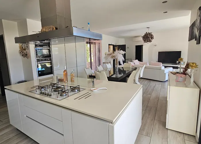 Luxueuse Avec Piscine Privee Chauffee