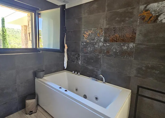 Luxueuse Avec Piscine Privee Chauffee * Porto-Vecchio (Corsica)